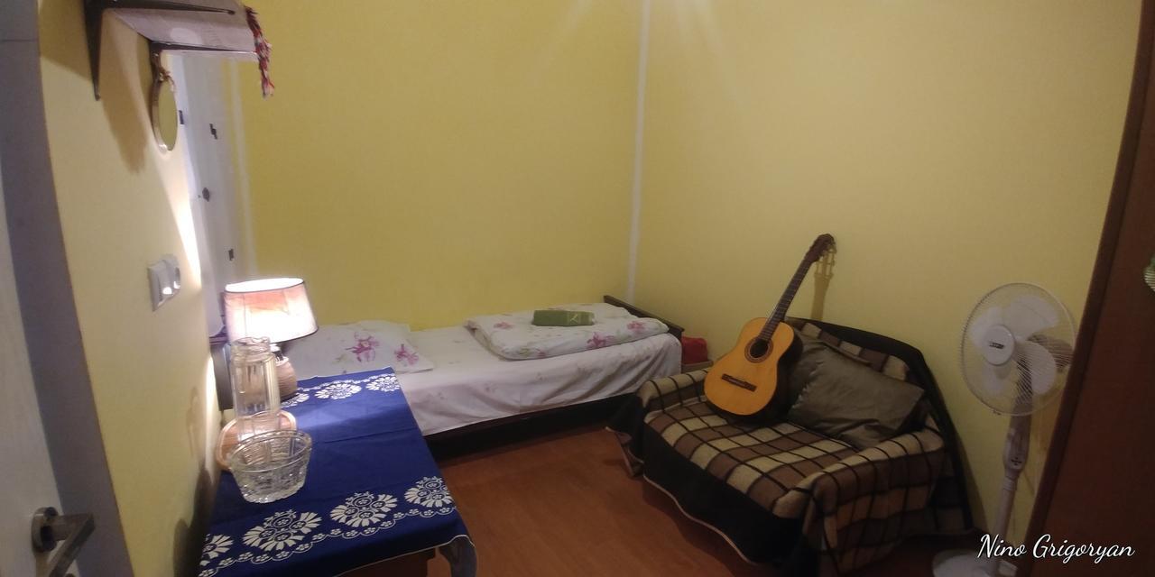 Guest House Nise Tiflis Exterior foto